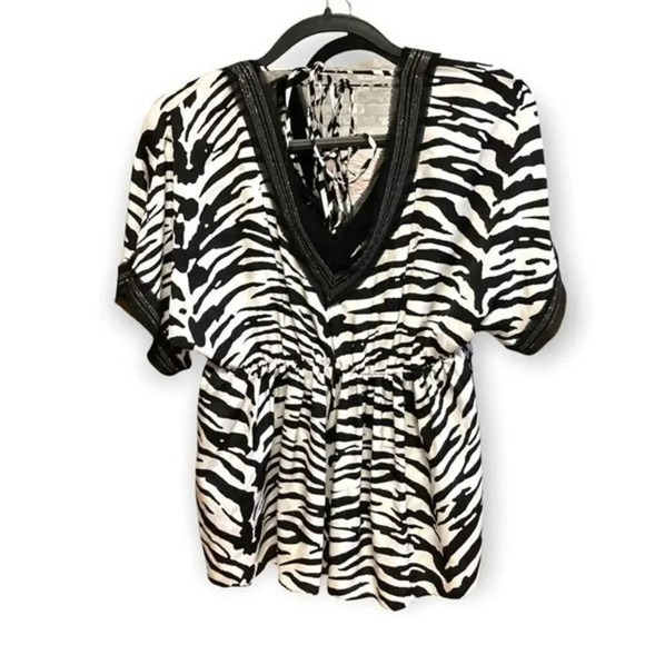 ALICE + OLIVIA Zebra Print Silk Blouse V Neck Short Sleeve Small - Picture 4 of 4